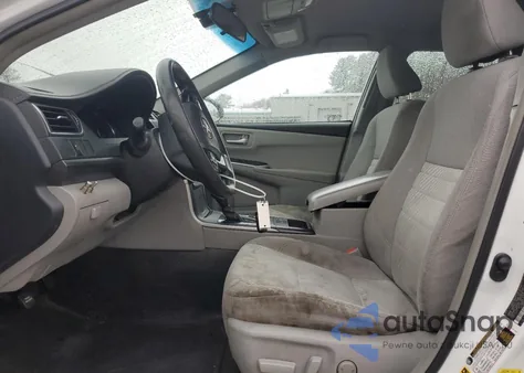 2017 Toyota Camry Hybrid z USA, uszkodzony, nr VIN 4T1BD1FK1HU220369